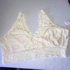 Altar’d State Ivory Bra / Bralette 3XL